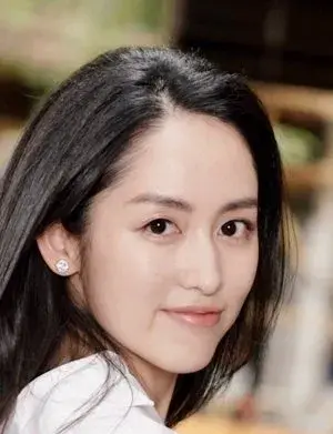 بیوگرافی Yuan Jun Hu