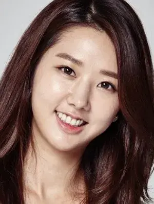 بیوگرافی Yi Yeon Jung