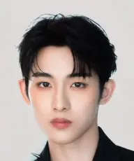 بیوگرافی Si Cheng Dong