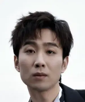 بیوگرافی Chi Zhang