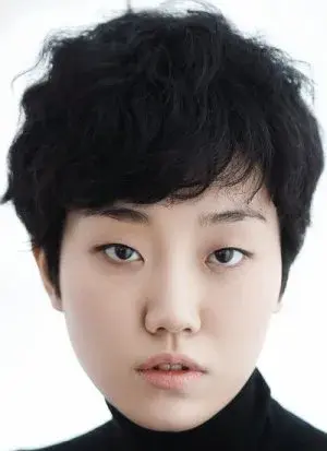 بیوگرافی Joo Young Lee