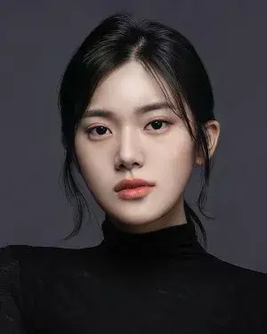بیوگرافی Min Seo Kim