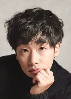 بیوگرافی Hee Chul Shin
