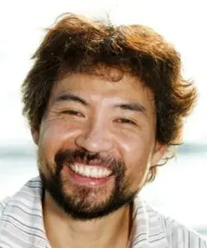 بیوگرافی Yong Joon Kim