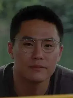 بیوگرافی Yi Zheng