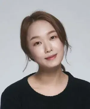بیوگرافی Young Eun Shim