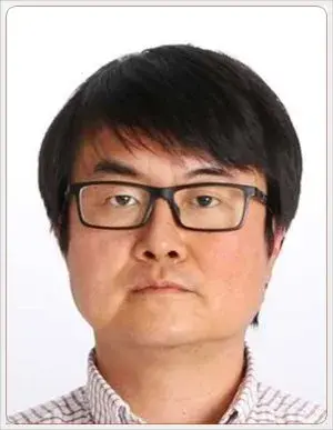 بیوگرافی Hyun Suk Lee