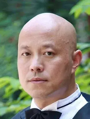 بیوگرافی Yan Zhou