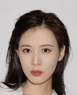 بیوگرافی Yi Yi Long