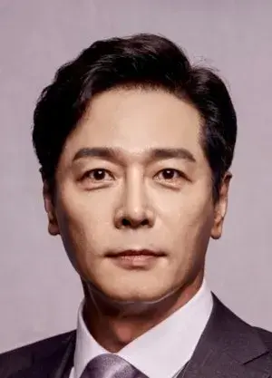 بیوگرافی Il Kwon Hong