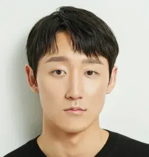 بیوگرافی Jung Hwan Kim