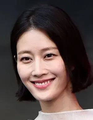 بیوگرافی Hyun Yi Lee