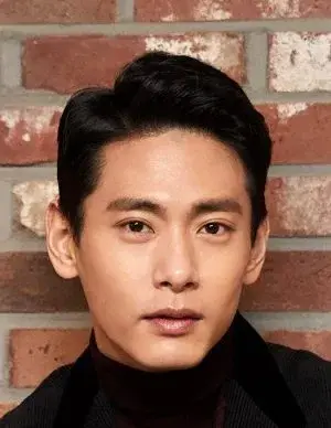 بیوگرافی Tae Oh Yoo