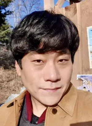 بیوگرافی Yong Jin Kim