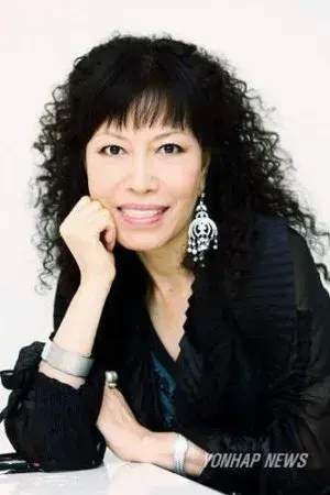 بیوگرافی Young Nam Moon