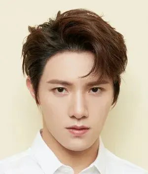 بیوگرافی Sheng Chi Huang