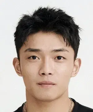 بیوگرافی Wang Rong