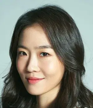 بیوگرافی Min Kyung Joo