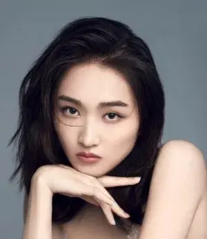 بیوگرافی Yi Fei Wang