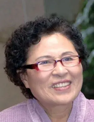 بیوگرافی Hyo Shik Kim