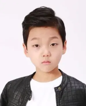 بیوگرافی Chan Yoo Lee