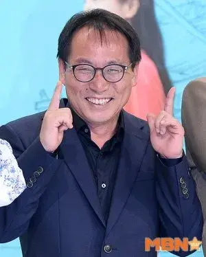 بیوگرافی Man Young Park