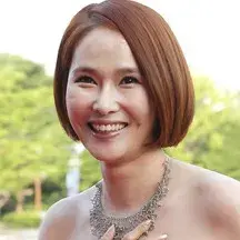 بیوگرافی Joo Hee Baek