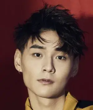 بیوگرافی Guo Yun Qi