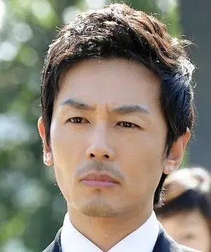 بیوگرافی Yeon Woo Jo