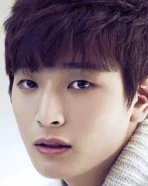 بیوگرافی Jin Woon Jung