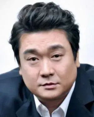 بیوگرافی Hee Chang Kim