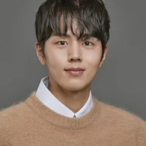 بیوگرافی Young Soo Seo