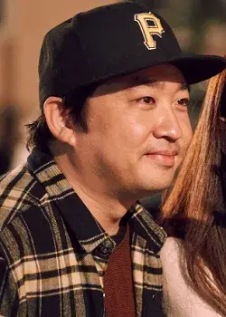 بیوگرافی Hyun Woo Myung