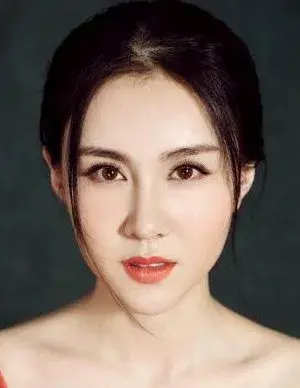 بیوگرافی Xin Cong Li
