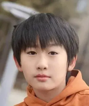 بیوگرافی Yi Ming Xu