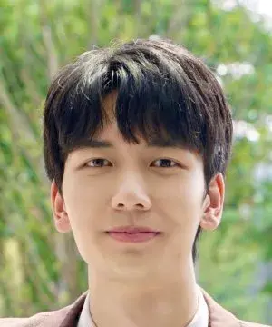 بیوگرافی Zhong Bin Gou
