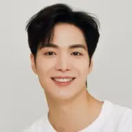 بیوگرافی Jong Hyun Kim