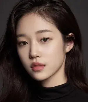 بیوگرافی Yoon Seo Roh