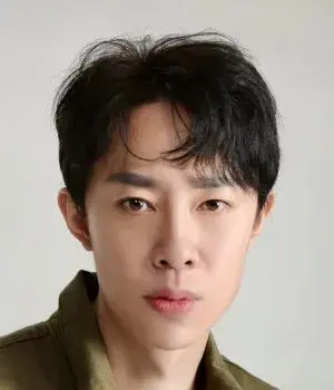 بیوگرافی Ze Yu Li