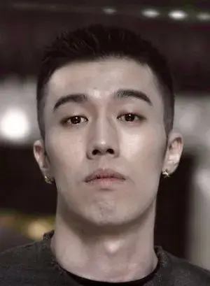 بیوگرافی You Zhou