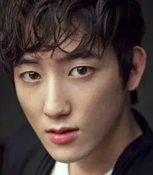 بیوگرافی Eun Woo Kang