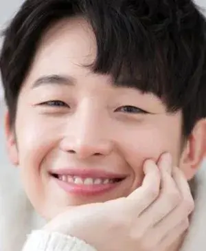 بیوگرافی Je Yeon Lee