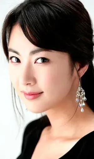 بیوگرافی Yoon Kyung Kim