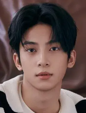 بیوگرافی Rui Hao Yan