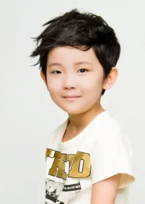 بیوگرافی Hyun Bin Lee