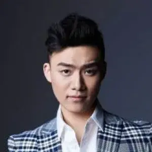 بیوگرافی Jin Ye Guo