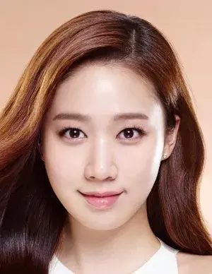 بیوگرافی Sung Hee Go