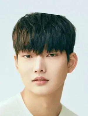 بیوگرافی Jong Bin Yoon