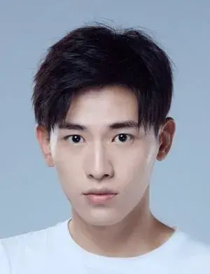 بیوگرافی Yun Lai Xin