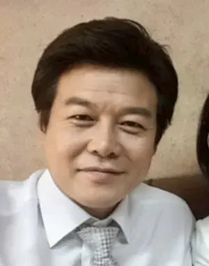 بیوگرافی Jung Sung Lee